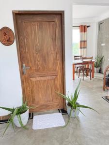 Olaia Apartments and Cafe