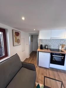 Soh Rent Cozy Appartement Schiltigheim proche Strasbourg terrasse -Tv