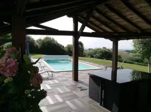 Maison vue sur les pyrénees