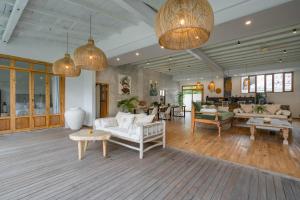 Villa Ughy By DreamAwayBali - 5min to Finns