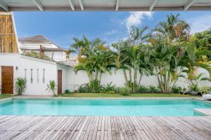 Villa Ughy By DreamAwayBali - 5min to Finns