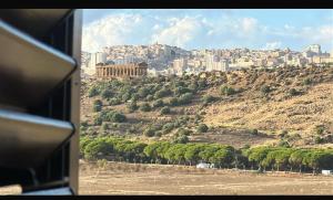 Il Giardino di Athena vista Valle dei Templi