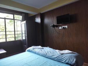 FabHotel Lorung Residency