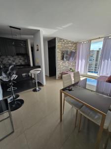 Espectacular apartamento de 3 habitaciones con piscina y parqueadero privado Excelente Relacion Precio Calidad Puntaje