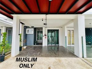 HidaIz Homestay Juasseh