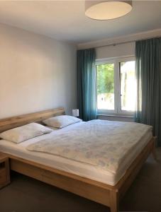 Ferienwohnung Waldesruh mit Kaminofen und Balkon