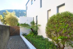 On Golf Estate Sea & Mountain Views Design Winner