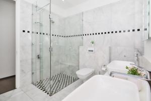 On Golf Estate Sea & Mountain Views Design Winner