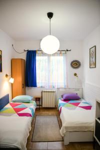 Studio5, sa parkingom, centar Obrenovca