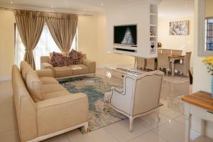 Lovely and Peaceful 3 bedroom house