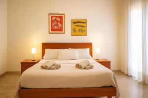 Monte camicia - cozy home in city center-spacious-free parking