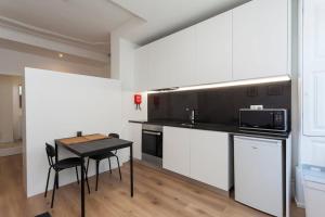 Your Base Porto s Art District Apt 11