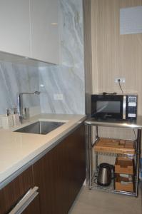 Tambuli Seaside Living Tower F, Unit J Level 15