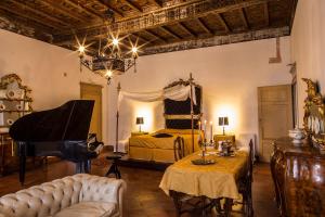 King Suite with Spa Bath room in Castello del Capitano delle Artiglierie