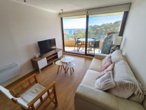 Depto para 5 con vista al mar, bosque y piscina