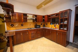 Mountvilla Exquisite 4-Bedroom Luxury Retreat with Private Pool