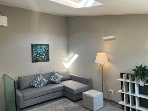 Cozy Private Home Historic Center