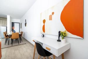 Lux apartment with Pool, and Family Comfort