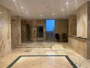 شقة شبرا بجوار البرج