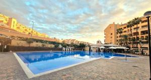 Modern Studio in Castle Harbour