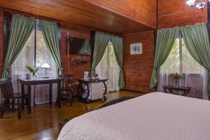 Blue River Resort & Hot Springs