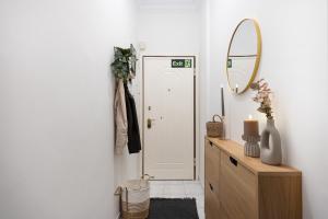 Modern 2BR Apt with Balcony, Central Thessaloniki