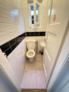 Private room in the big house Bolligen