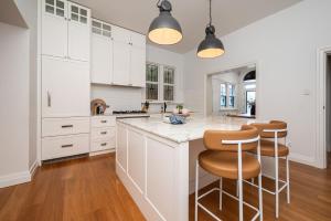 Poolside at Kindrogan - St Kilda