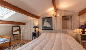 Geay location en bordure de foret et 900 m de la mer