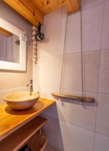 Geay location en bordure de foret et 900 m de la mer