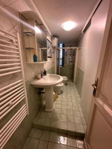 Historic Vomero Apartment with Secluded Patio