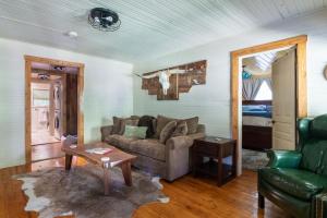 Captains Cabin