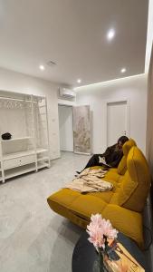 Perlage House -Appartamento in Centro a 200 mt da Porta Camollia a piano terra con entrata indipendente - Parcheggi disponibili -