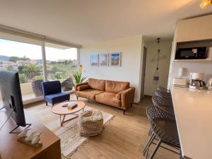 Encanto Playero: Vista al mar y a Papudo.