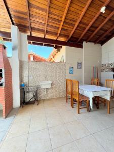 CASA ACONCHEGANTE e PERTINHO DA PRAIA