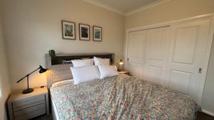 Blue Water Lane Apartment Stylish Coastal Retreat for Two