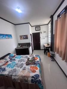 Subangan Surf2, Burgos Central location