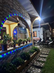 Subangan Surf2, Burgos Central location