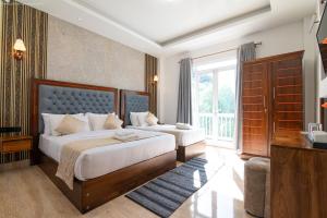 Twin Villa Red - Luxury Villa with Mountain View