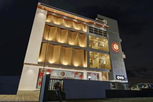 Palette - Hotel Saket Greens