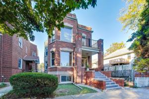 Edgewater Andersonville-area Apt Close to Loyola Lake EZ Parking