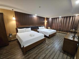 Sonoto Premier Pool & Hotel