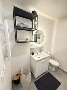 Séjour lumineux et moderne aux portes de Paris