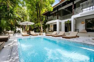Huge 8 Bedrooms Pool Villa, Chiang Mai gem private estate perfect for Groups