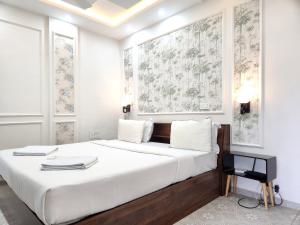 Romantic Goa Studio with Mangrove view - Walk to Candolim Beach, Ideal for Couples