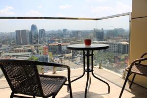 Modern 2BR Apartment Skynest Westlands
