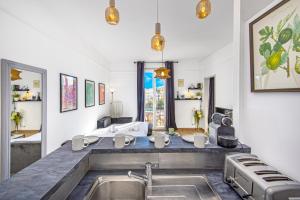 Tout confort au centre-ville et près de la mer