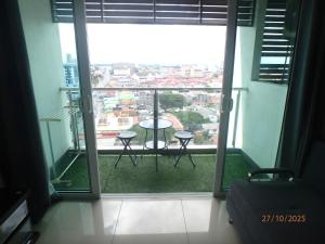 Nuha Studio Stay at Dperdana Apartment