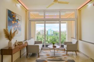 FabHotel Anchorage Inn - Nr Axis Mall