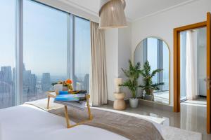 Maison Privee - City Heights Retreat with Panoramic Skyline Views